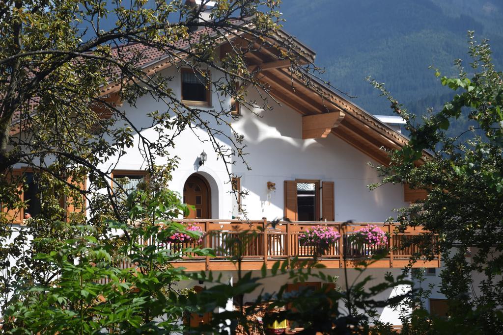 Casa Franca Apartment Cavalese Bagian luar foto